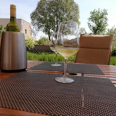 Casa Mirelia - For Two With Garden And Whirlpool Holiday home