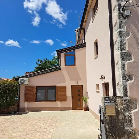 Casa Mirelia - For Two With Garden And Whirlpool Holiday home *