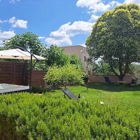 Casa Mirelia - For Two With Garden And Whirlpool Holiday home