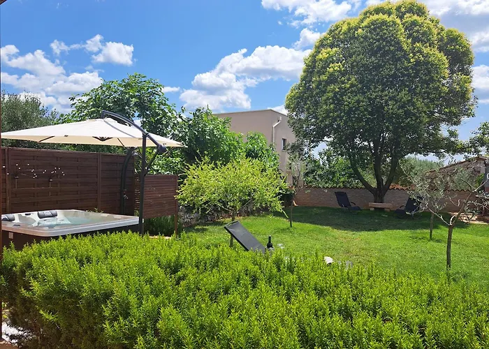 Casa Mirelia - For Two With Garden And Whirlpool Сasa de vacaciones